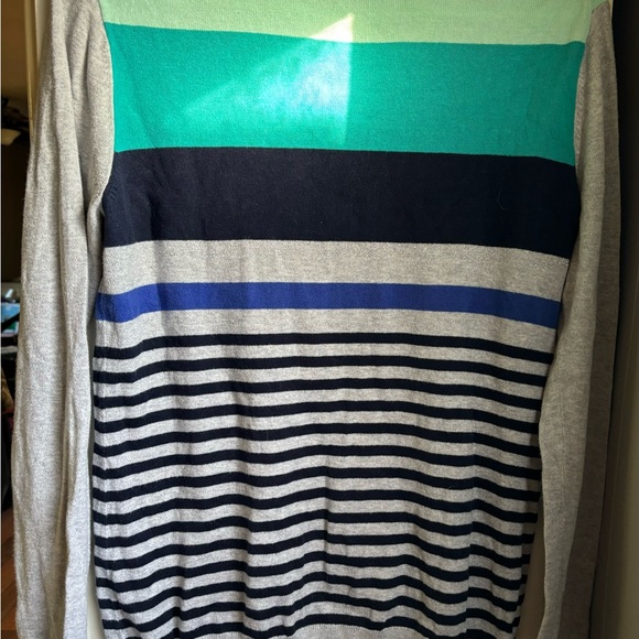 Gap Long Sleeve - Picture 3 of 3